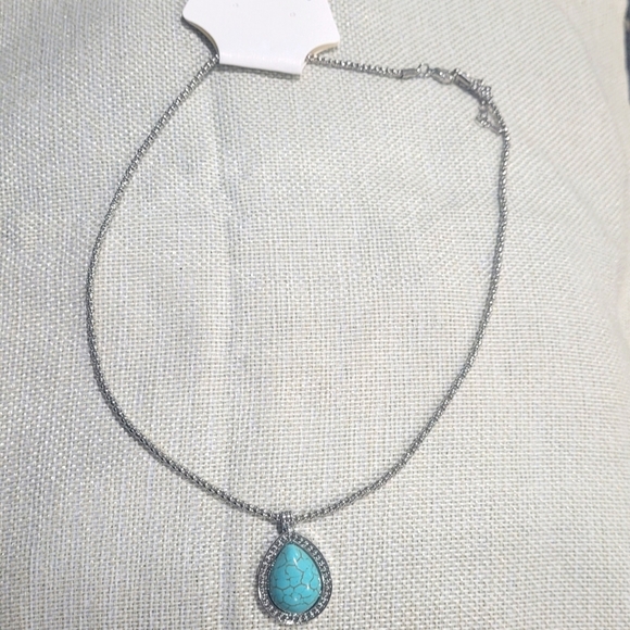 Necklace - Picture 4 of 8